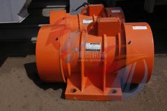 南陽(yáng)鎮(zhèn)平振動(dòng)電機(jī)VB-1584-W(5臺(tái))已發(fā)出，請(qǐng)姜經(jīng)理注意查收！